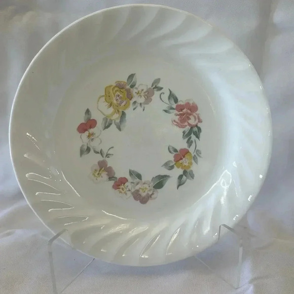 Corelle GARDEN PORTRAIT 2 Bread Dessert Plates and 2 Cups - Picture 2 of 6